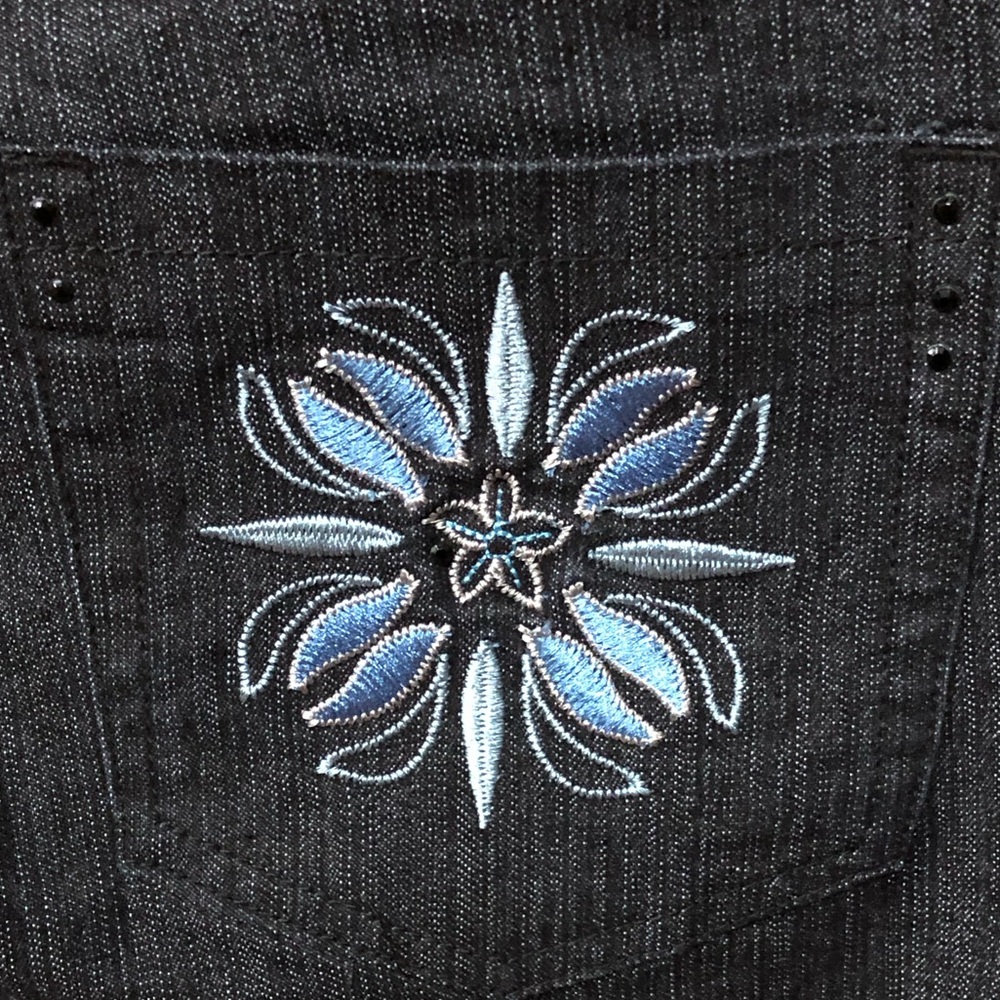 New Cosmopolitan JeansWear Embroidered Blackest Blue High Rise Boot Cut Jeans 14 - Picture 13 of 14